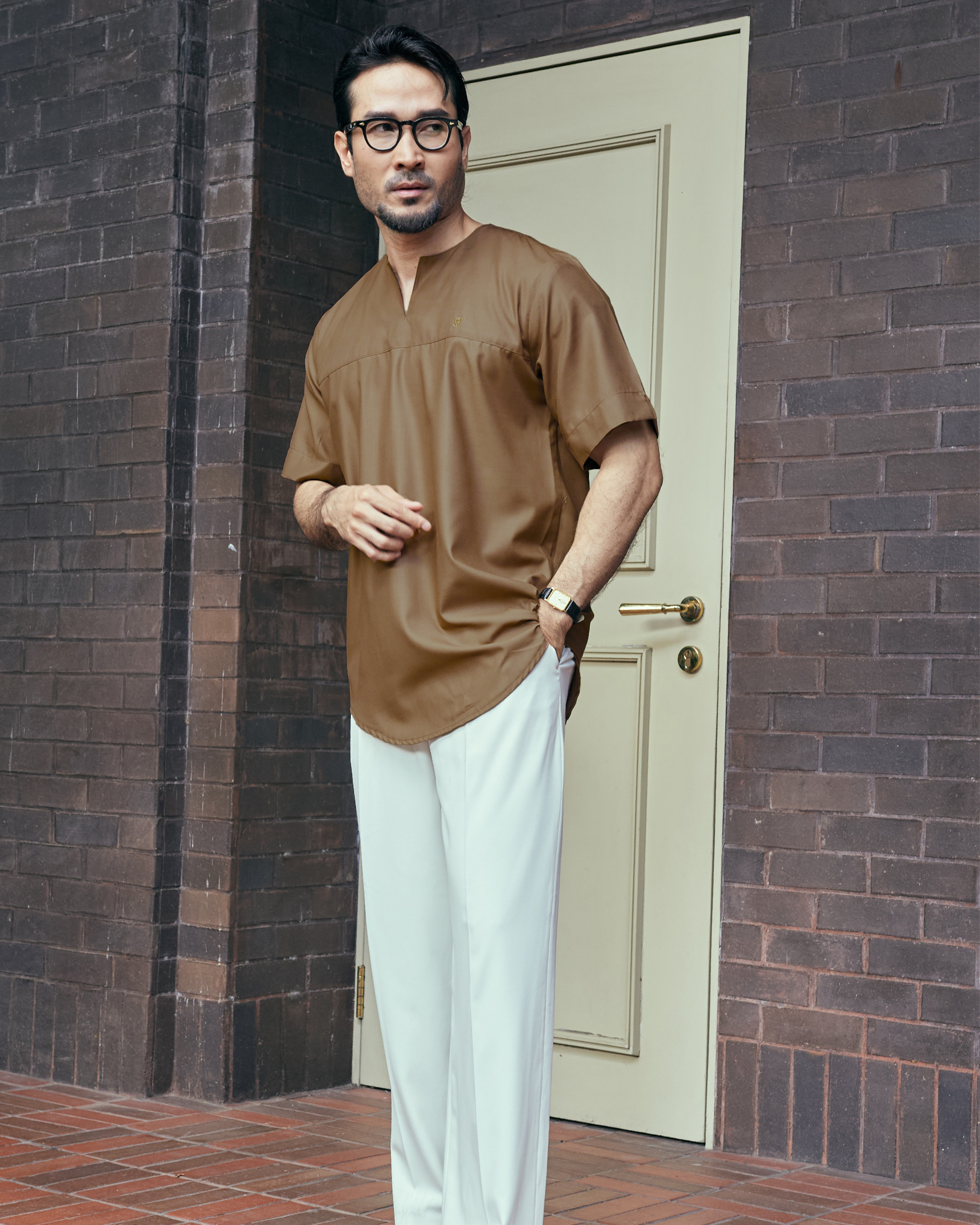 KURTA BADR IN BROWN