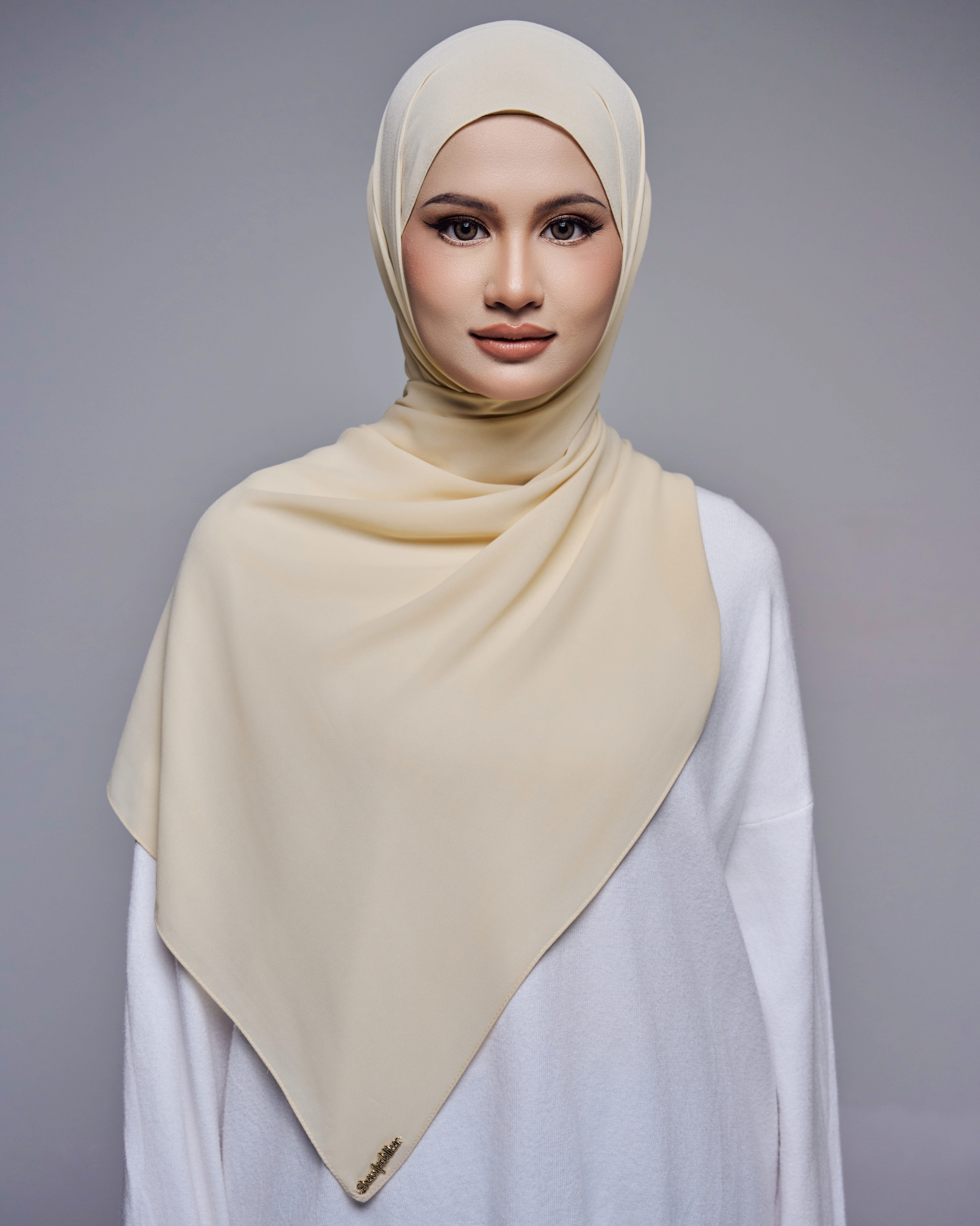 MALIQA SHAWL 2.0 IN BUTTERSCOTCH
