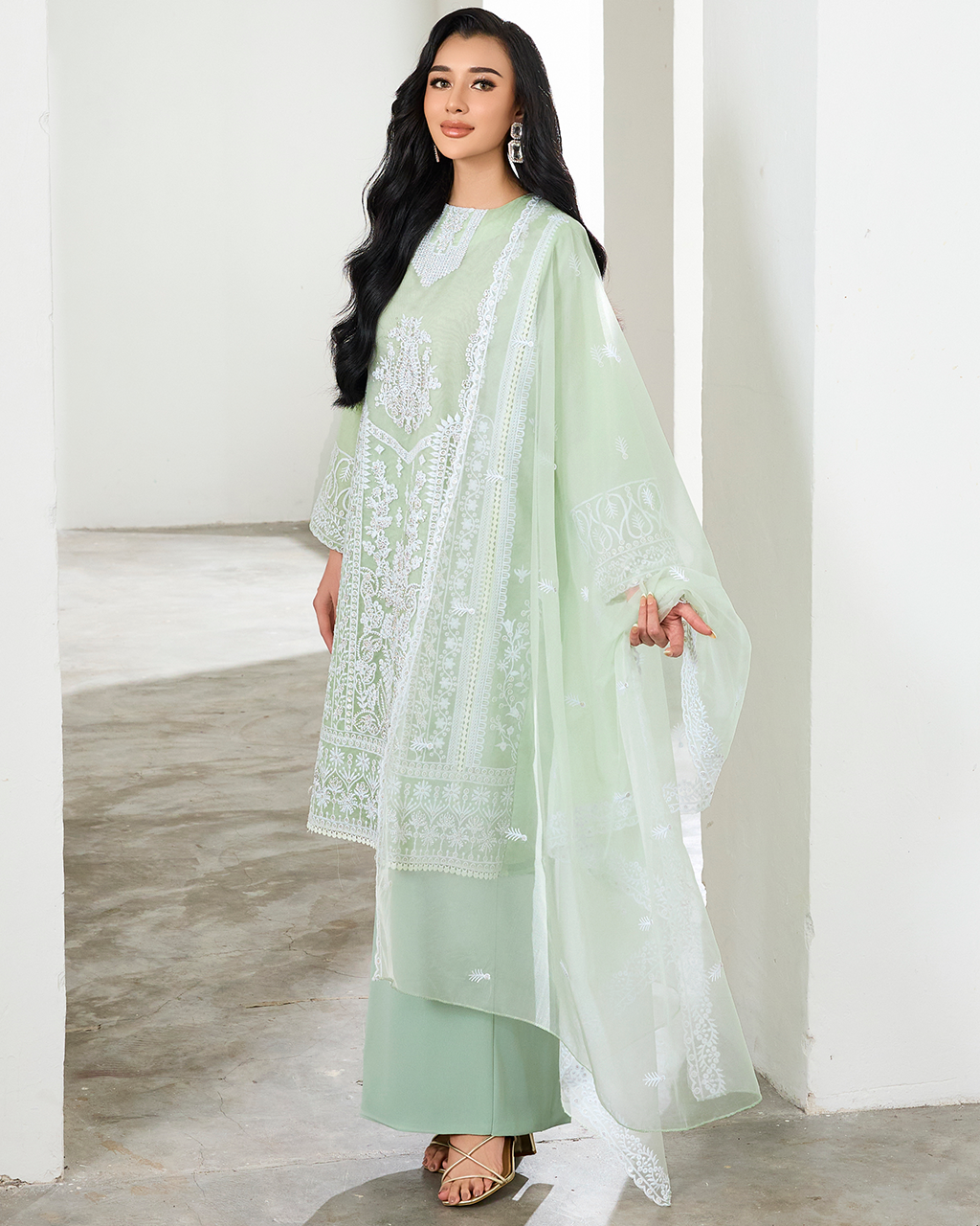 NISHA IN MINT GREEN