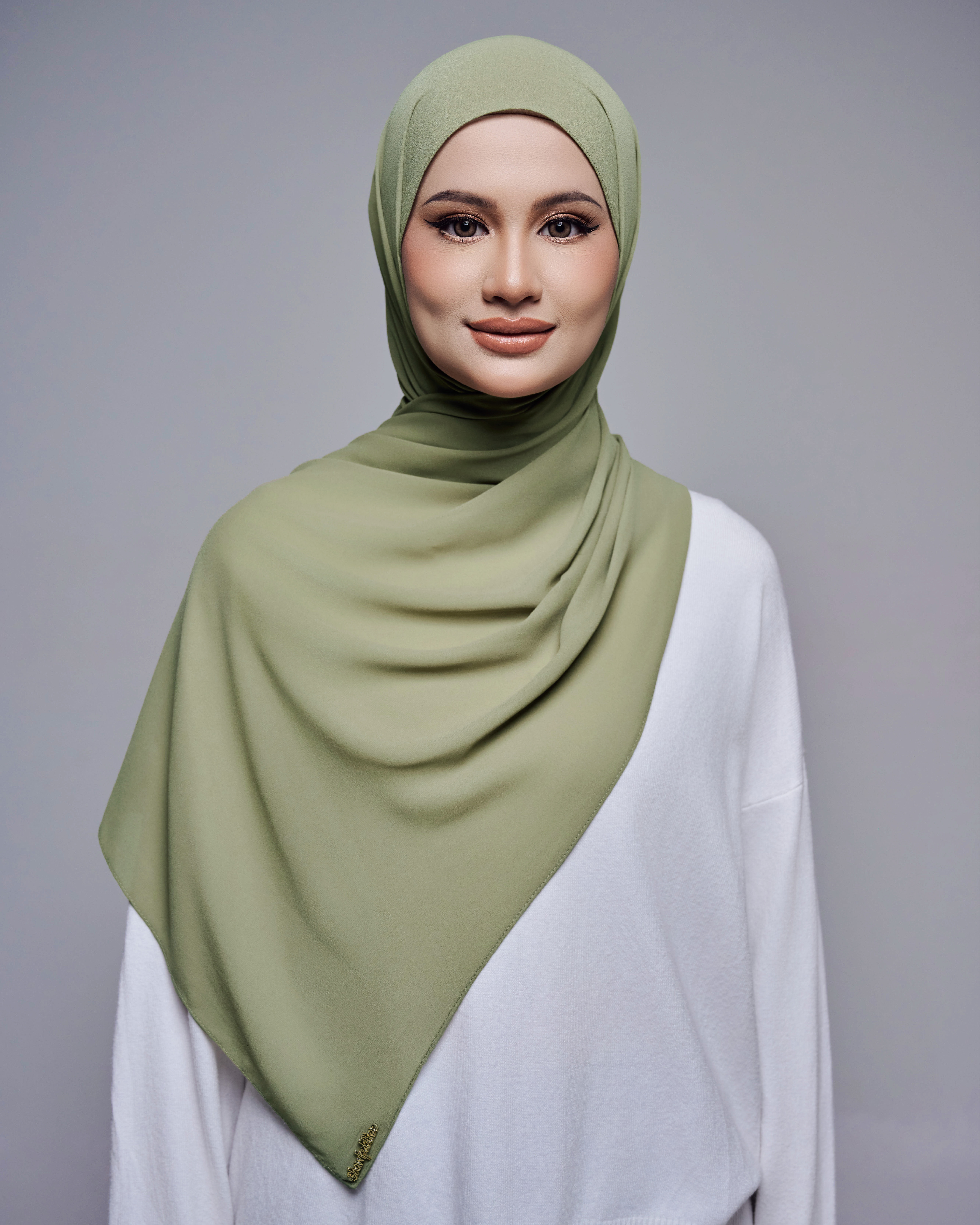 MALIQA SHAWL 2.0 IN MATCHA