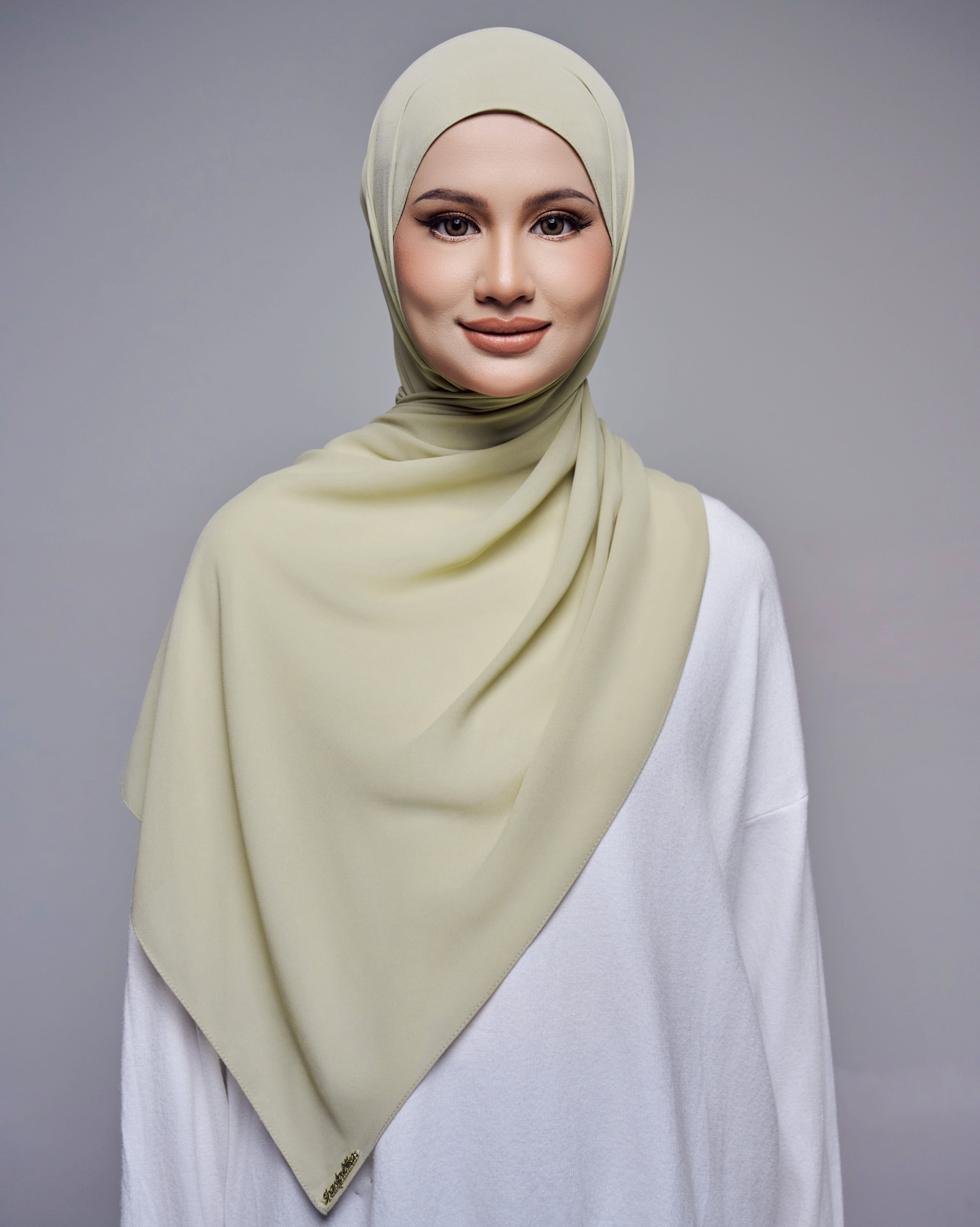 MALIQA SHAWL 2.0 IN PISTACHIO