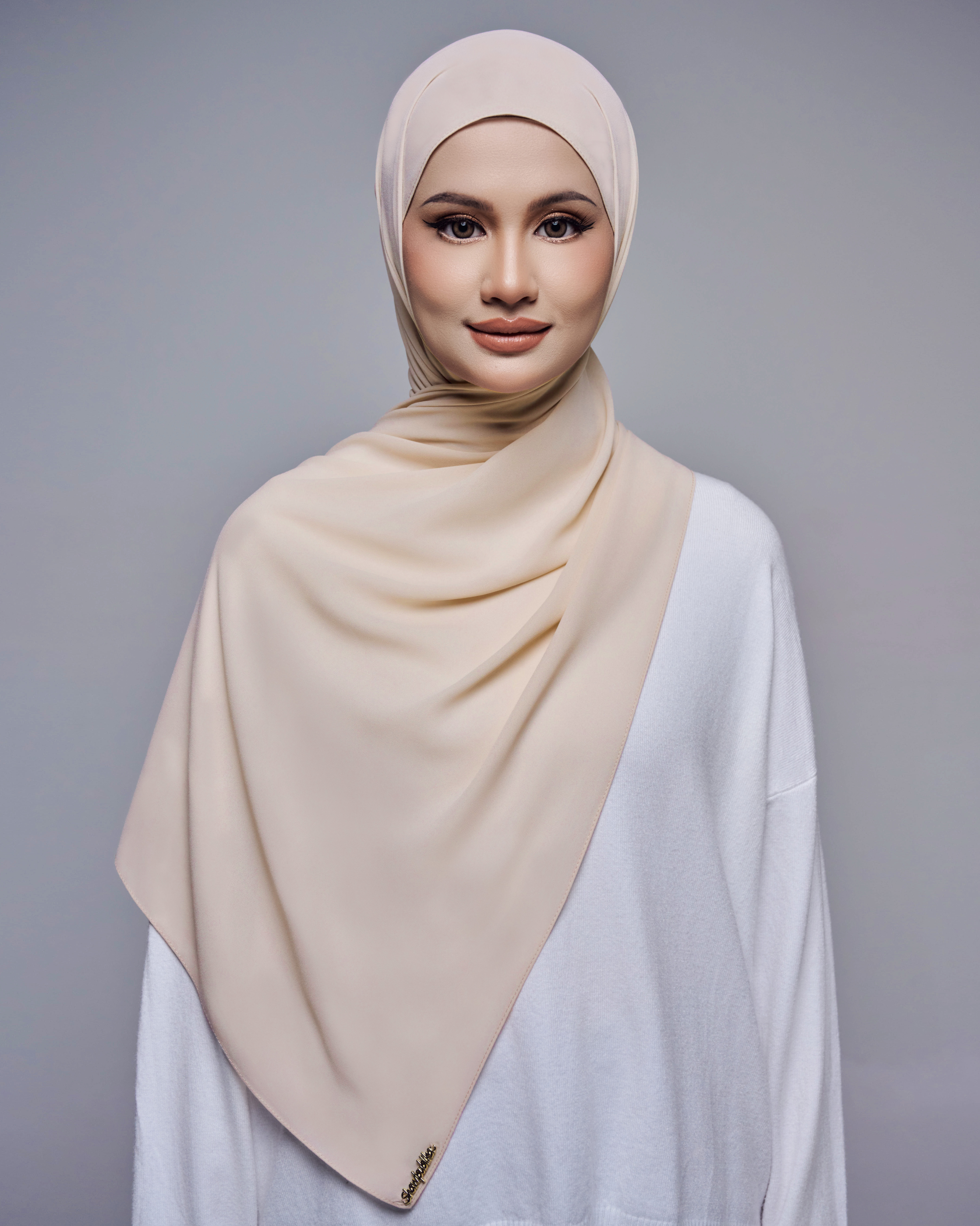 MALIQA SHAWL 2.0 IN SAND