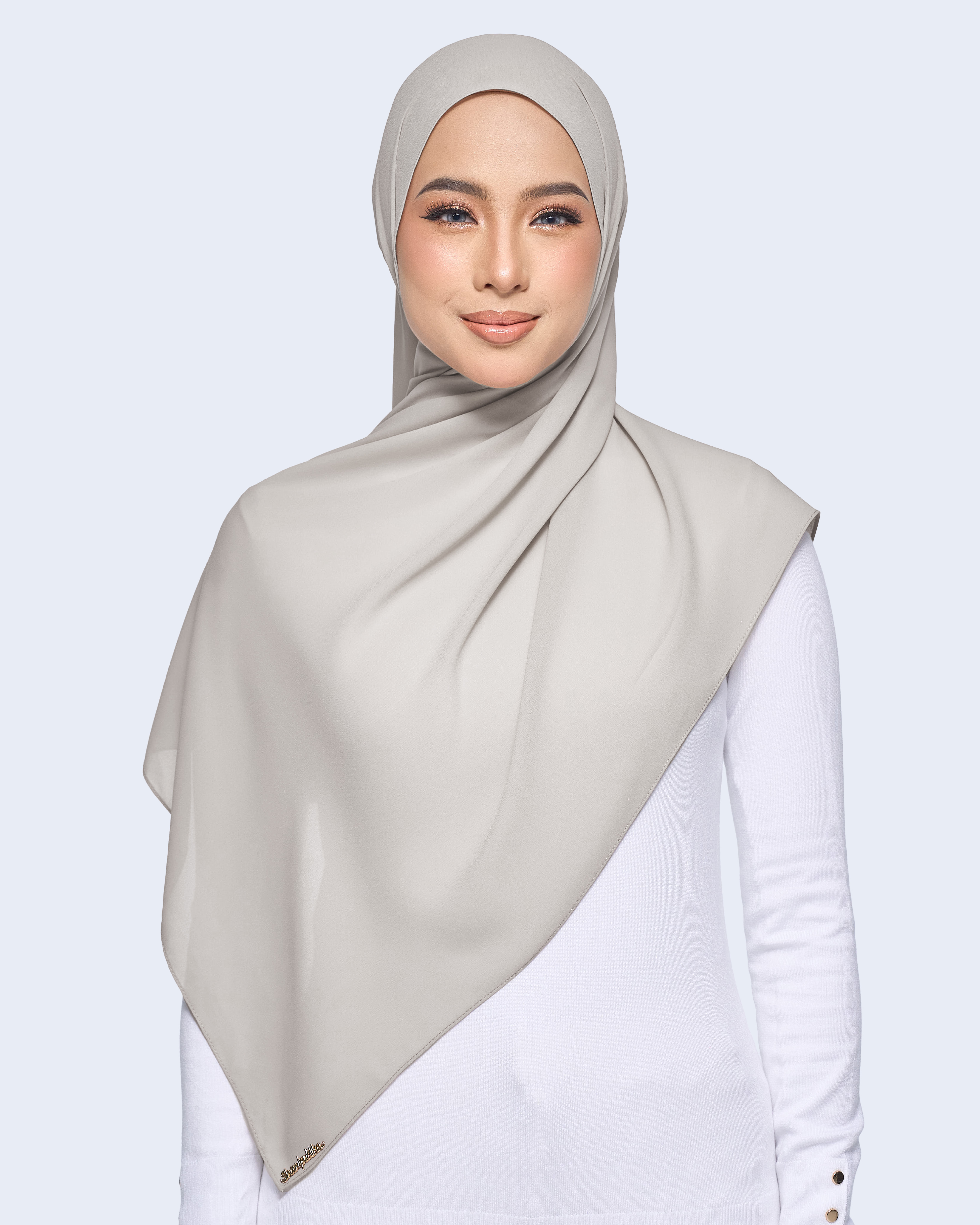 MALIQA SHAWL 2.0 IN SOFT GREY