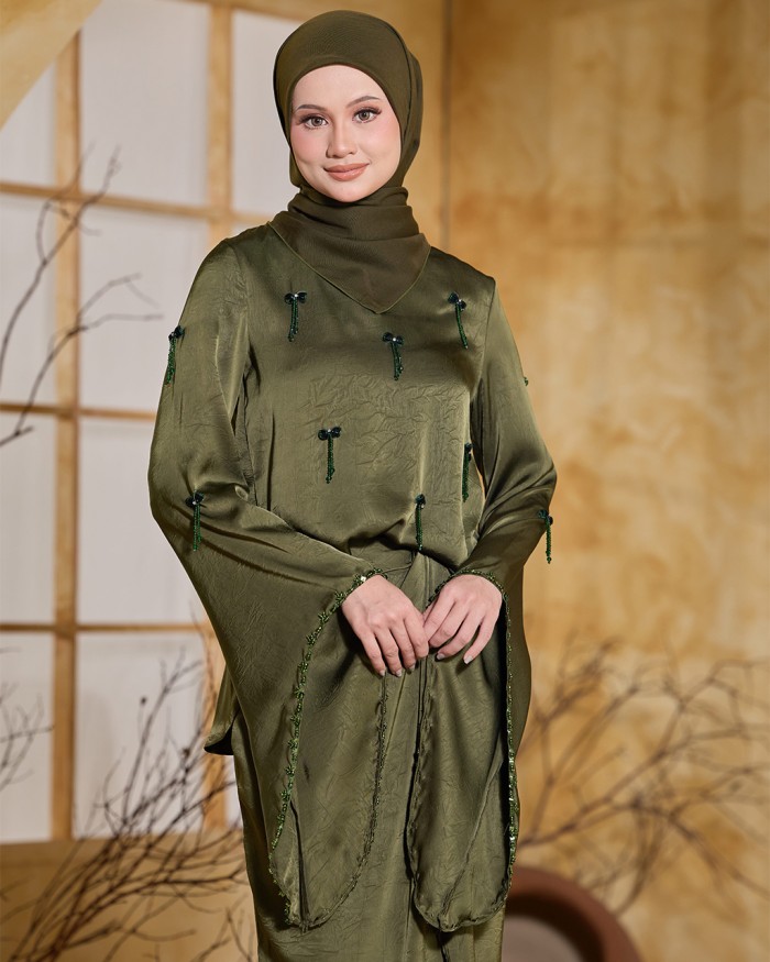 VERA IN OLIVE GREEN