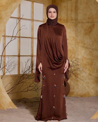 LAYLAA IN RICH BROWN