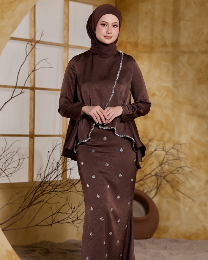 LIONORA IN RICH BROWN