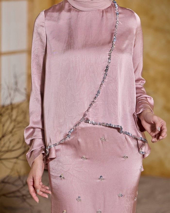 LIONORA IN DUSTY PINK