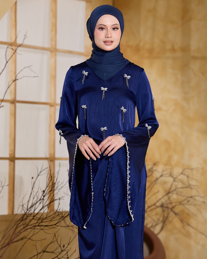 VERA IN DARK BLUE