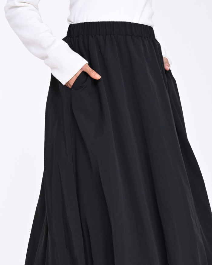 NOVA BALLOON SKIRT IN BLACK