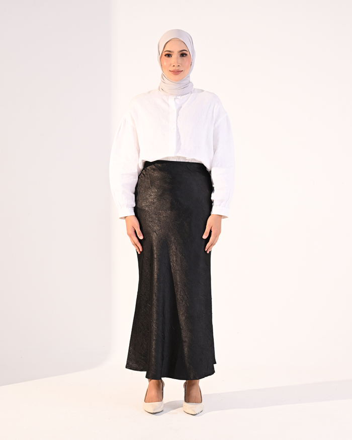 CAMRYN SKIRT IN BLACK