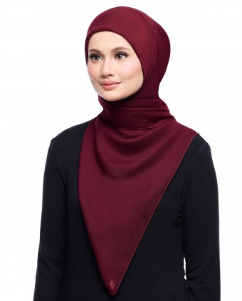 YOUR EVERYDAY SCARF IN BURGUNDY