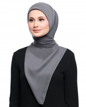 YOUR EVERYDAY SCARF IN CHARCOAL