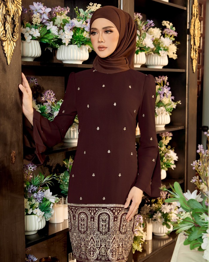 EYANA IN DARK BROWN