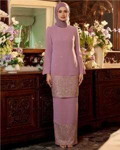EYANA IN LILAC