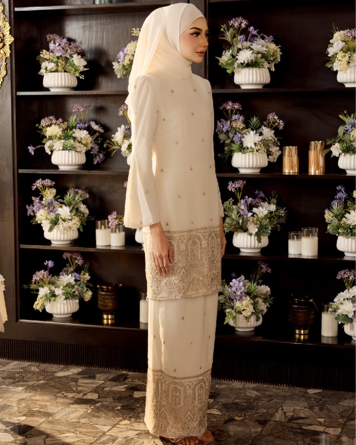 EYANA IN CREAM