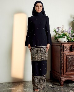 EYANA IN DARK BLUE