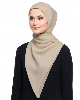 YOUR EVERYDAY SCARF IN KHAKI