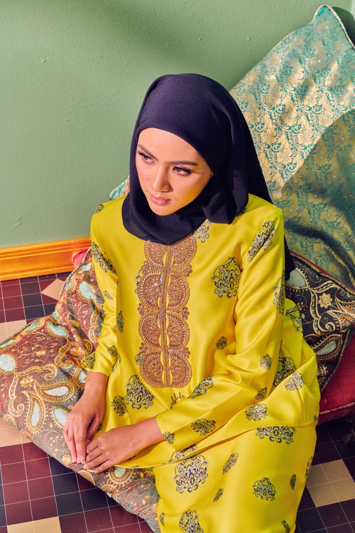 RHITA IN PINEAPPLE YELLOW