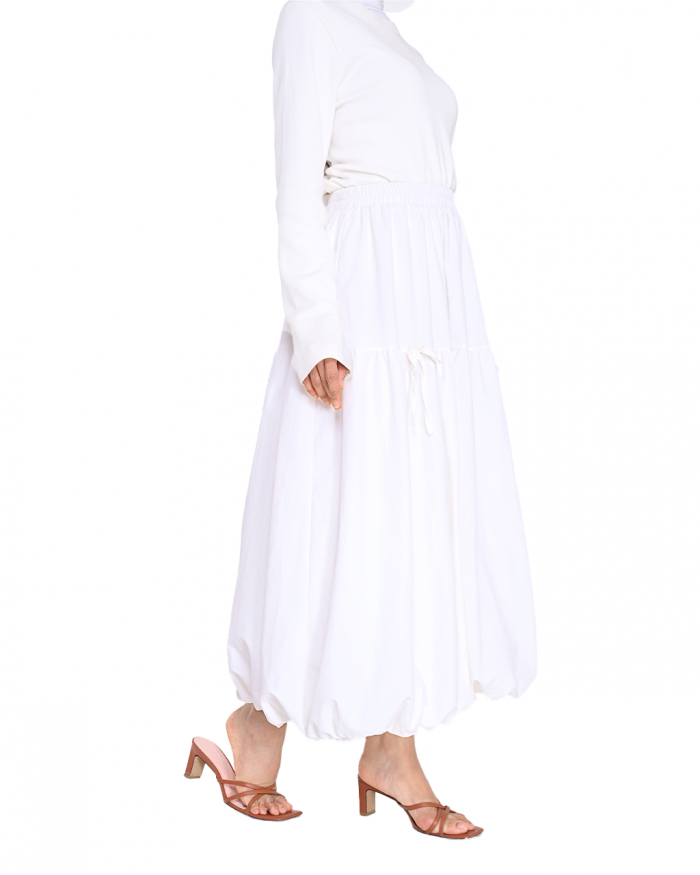 NYLA BOW SKIRT IN WHITE