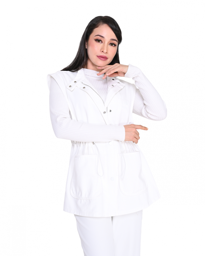 RYLIE VEST JACKET IN WHITE