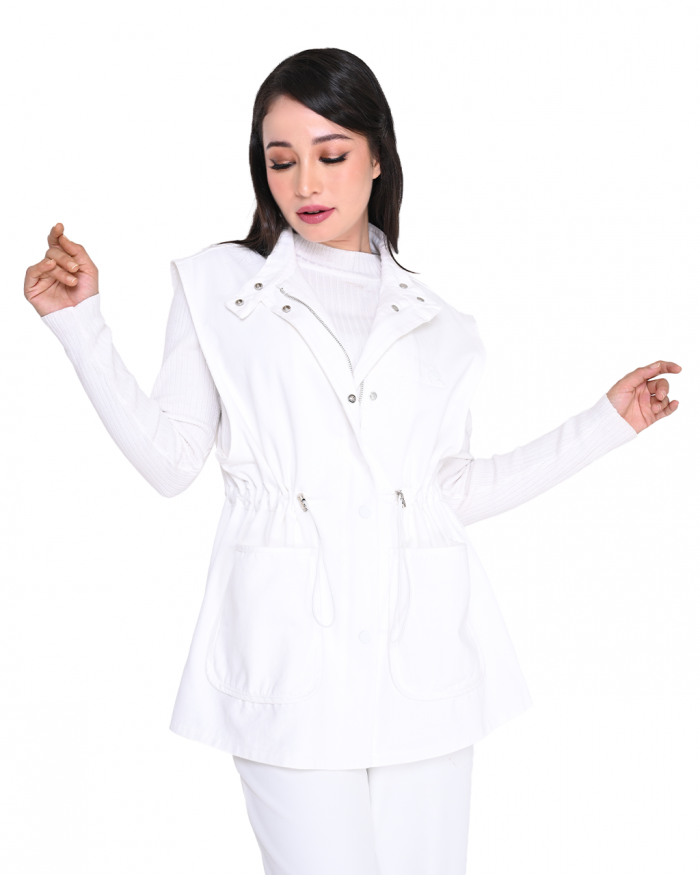 RYLIE VEST JACKET IN WHITE