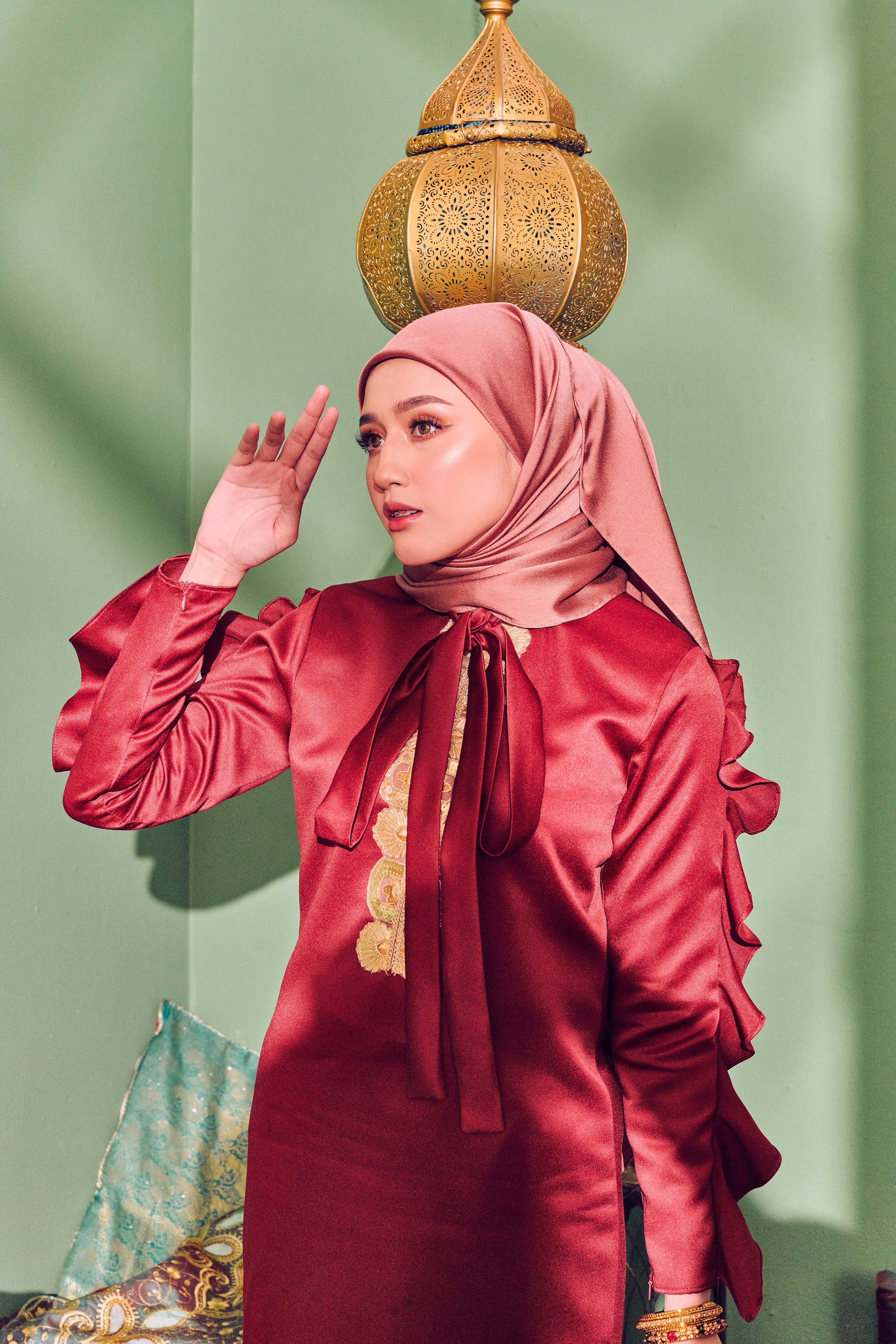 KAJOL LACE EXCLUSIVE🌹, Women's Fashion, Muslimah Fashion, Baju Kurung &  sets on Carousell